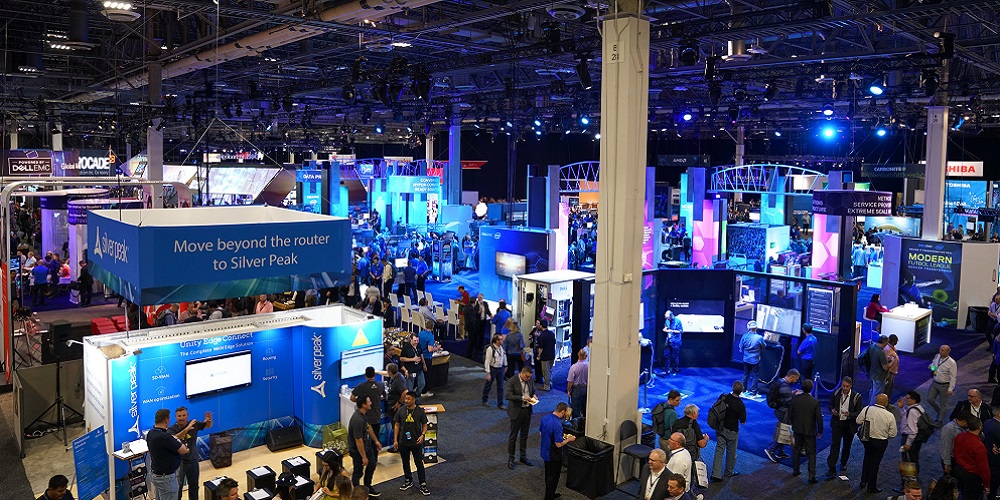 photo of trade show floor at Dell Technologies World 2018